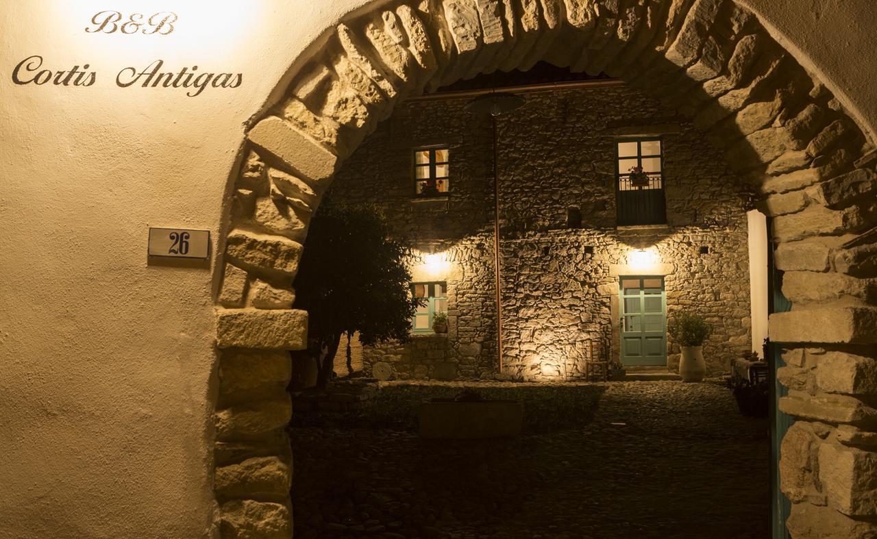 Bed and Breakfast Cortis Antigas Gesturi Exteriér fotografie